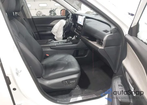 2024 Toyota Grand Highlander Platinum z USA, uszkodzony, nr VIN 5TDAAAB52RS038209